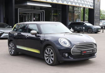 Подержанный автомобиль MINI Clubman Wagon 2020 года (3 фото)