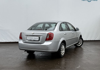 Подержанный автомобиль Chevrolet Lacetti Sedan 2011 года (5 фото)