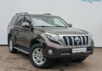 Подержанный автомобиль Toyota Land Cruiser Prado 2017 года (3 фото)
