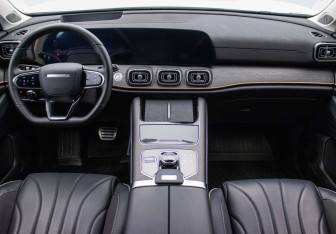 Подержанный автомобиль Jaecoo J8 2024 года (13 фото)