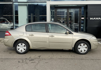 Подержанный автомобиль Renault Megane Sedan 2008 года (4 фото)