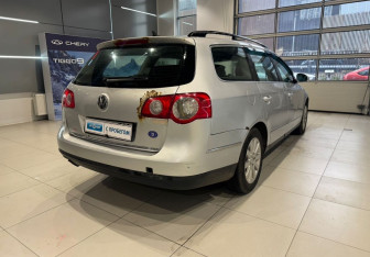 Подержанный автомобиль Volkswagen Passat Wagon 2007 года (4 фото)