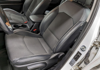 Подержанный автомобиль Kia Ceed Hatchback 2018 года (14 фото)