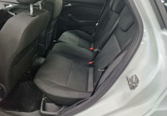 Подержанный автомобиль Ford Focus Hatchback 2018 года (18 фото)