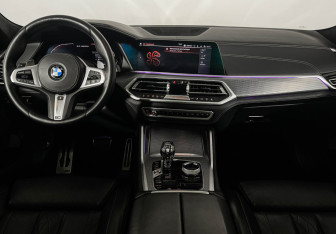 Подержанный автомобиль BMW X6 2019 года (12 фото)