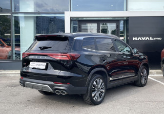 Подержанный автомобиль Chery Tiggo 8 Pro Max 2023 года (5 фото)