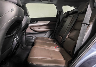 Подержанный автомобиль Chery Tiggo 8 Pro 2021 года (10 фото)