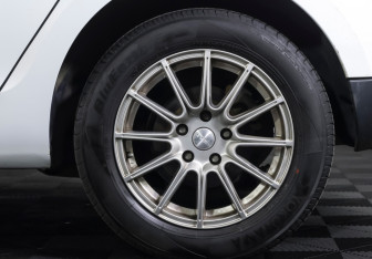 Подержанный автомобиль Renault Megane Hatchback 2012 года (18 фото)