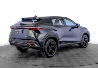 Подержанный автомобиль Omoda C5 2023 года (5 фото)
