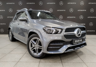 Подержанный автомобиль Mercedes-Benz GLE 2021 года (3 фото)