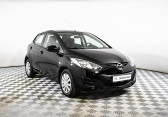 Подержанный автомобиль Mazda 2 Hatchback 2011 года (3 фото)