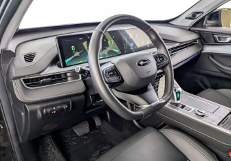 Подержанный автомобиль Chery Tiggo 7 Pro Max 2023 года (15 фото)