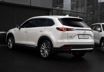 Подержанный автомобиль Mazda CX-9 2021 года (6 фото)