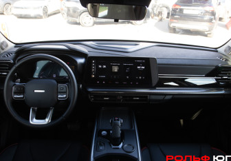 Подержанный автомобиль Haval H3 2024 года (11 фото)