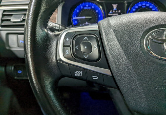 Подержанный автомобиль Toyota Camry Sedan 2015 года (29 фото)