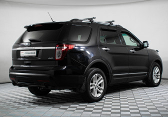 Подержанный автомобиль Ford Explorer 2014 года (5 фото)