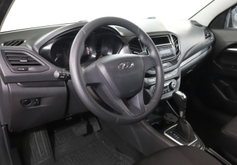 Подержанный автомобиль LADA (ВАЗ) Vesta Sedan 2021 года (11 фото)
