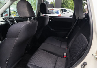 Подержанный автомобиль Subaru Forester Suv 2014 года (8 фото)