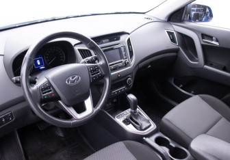 Подержанный автомобиль Hyundai Creta 2018 года (9 фото)