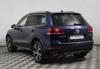Подержанный автомобиль Volkswagen Touareg 2014 года (29 фото)