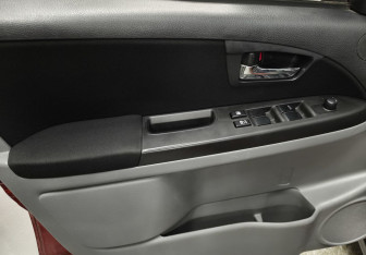 Подержанный автомобиль Suzuki SX4 Hatchback 2012 года (14 фото)