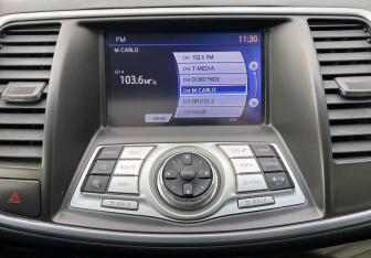 Подержанный автомобиль Nissan Teana 2012 года (14 фото)