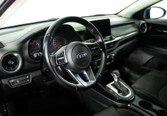 Подержанный автомобиль Kia Cerato Sedan 2020 года (11 фото)
