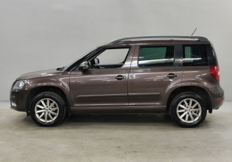 Подержанный автомобиль Skoda Yeti 2014 года (8 фото)