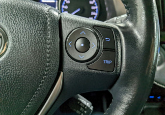 Подержанный автомобиль Toyota RAV4 2019 года (28 фото)