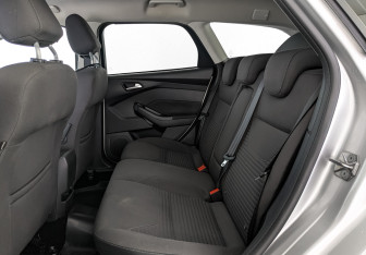 Подержанный автомобиль Ford Focus Wagon 2018 года (18 фото)