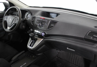Подержанный автомобиль Honda CR-V 2012 года (6 фото)