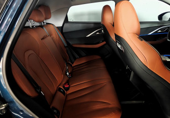 Подержанный автомобиль Omoda C5 2022 года (20 фото)