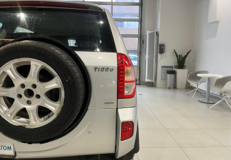 Подержанный автомобиль Chery Tiggo (T11) 2013 года (9 фото)