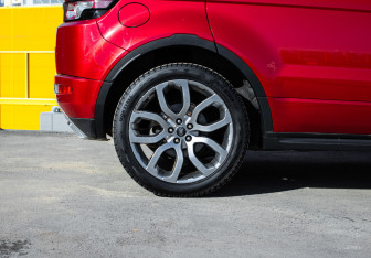 Подержанный автомобиль Land Rover Range Rover Evoque 2012 года (11 фото)