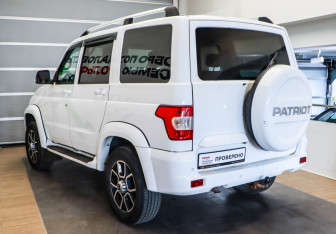Подержанный автомобиль УАЗ Patriot 2019 года (6 фото)