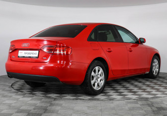 Подержанный автомобиль Audi A4 Sedan 2011 года (5 фото)