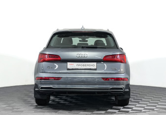 Подержанный автомобиль Audi Q5 2017 года (6 фото)