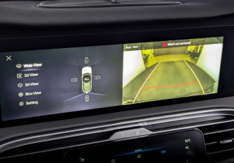 Подержанный автомобиль Hongqi E-HS9 2022 года (29 фото)