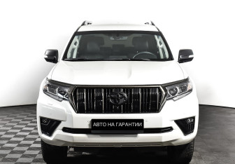 Подержанный автомобиль Toyota Land Cruiser Prado 2020 года (2 фото)