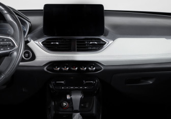 Подержанный автомобиль Chevrolet Captiva 2022 года (13 фото)