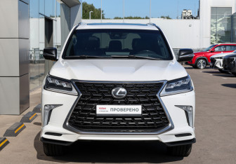 Подержанный автомобиль Lexus LX 2020 года (2 фото)