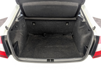 Подержанный автомобиль Skoda Rapid Liftback 2019 года (10 фото)