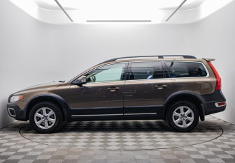 Подержанный автомобиль Volvo XC70 2013 года (2 фото)