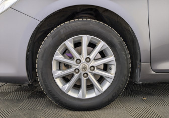 Подержанный автомобиль Toyota Camry Sedan 2016 года (12 фото)