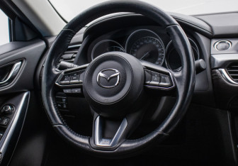 Подержанный автомобиль Mazda 6 Sedan 2017 года (15 фото)