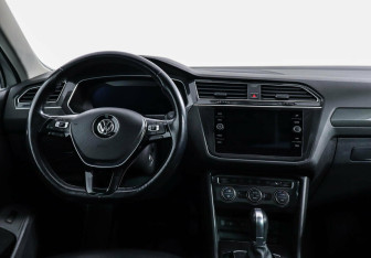 Подержанный автомобиль Volkswagen Tiguan 2017 года (7 фото)