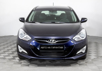 Подержанный автомобиль Hyundai i40 Wagon 2012 года (2 фото)