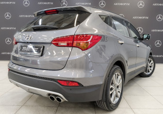 Подержанный автомобиль Hyundai Santa Fe 2014 года (5 фото)