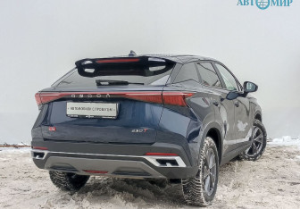 Подержанный автомобиль Omoda C5 2024 года (5 фото)