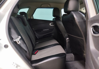 Подержанный автомобиль Renault Kaptur 2019 года (11 фото)